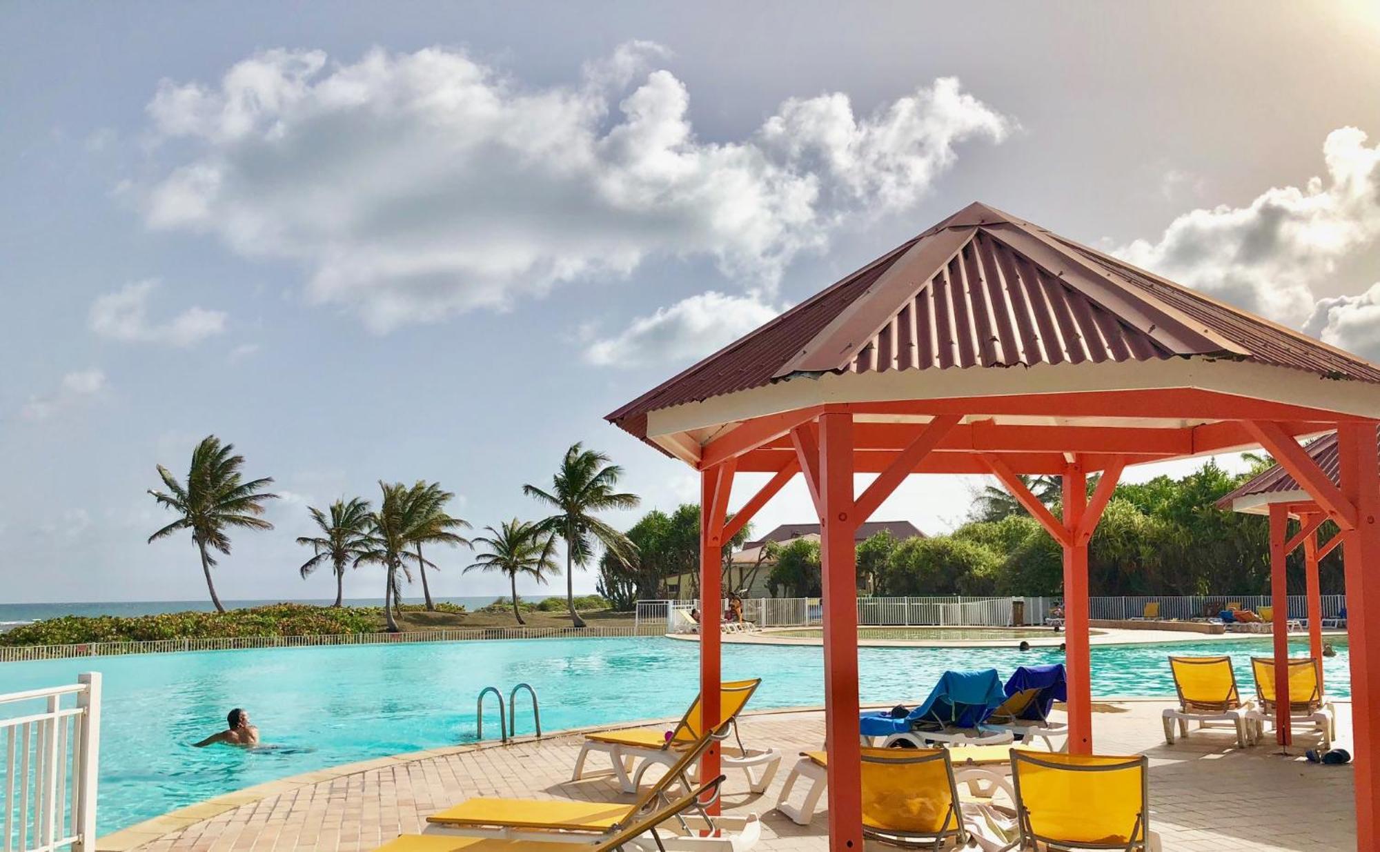 Guadeloupe- Saint-Francois- Residence Anse Des Rochers - Appartement Quart De Villa Etage - Vue Mer- 4 Personnes - Lit Bebe Sur Demande - Citerne Et Wifi Prives -Animaux Ok-Acces Plage Direct -Apnee Bien-Etre Experience Sur Demande Avec Instructeur A Luaran gambar
